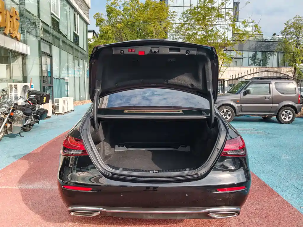 Mercedes-Benz E-Class 2021 E 300 L Fashion Model купить на сайте DeffCars
