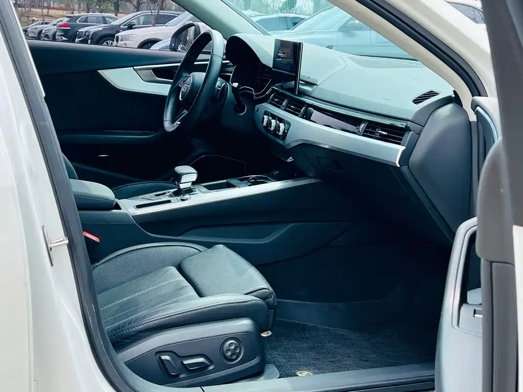 Audi A4L 2020 40 TFSI Fashionable and Dynamic купить на сайте DeffCars