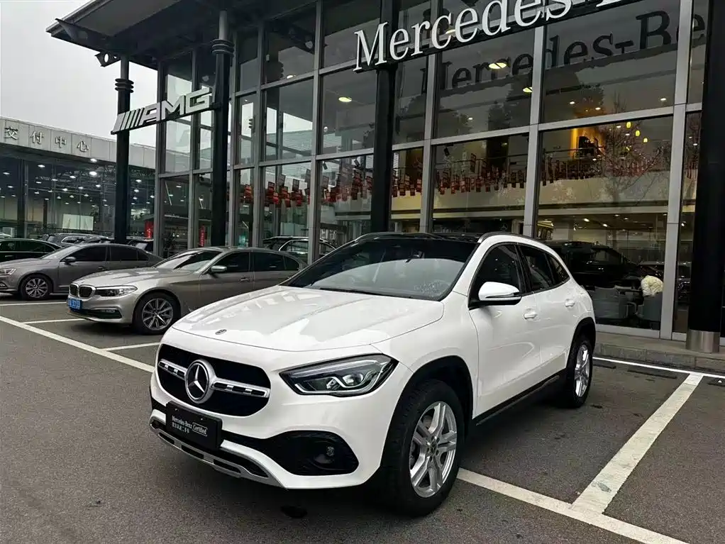 Mercedes-Benz GLA 2023 GLA 200 купить на сайте DeffCars
