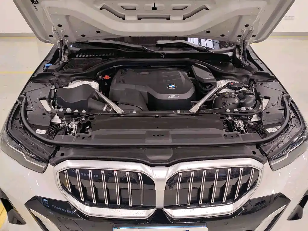 BMW 5 Series 2025 530Li Exclusive M Sports Package купить на сайте DeffCars