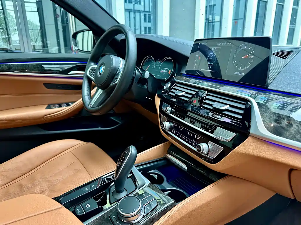 BMW 5 Series 2018 facelift 530Li Exclusive M Sports Package купить на сайте DeffCars