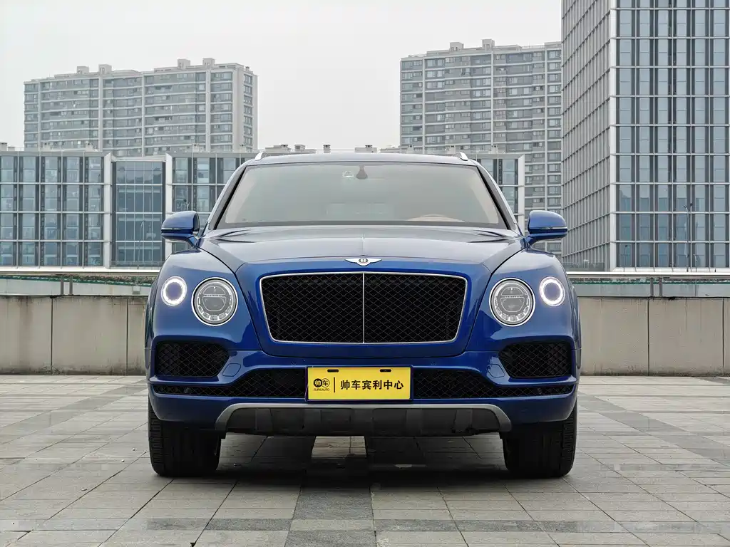Bentayga 2018 4.0T V8 купить на сайте DeffCars