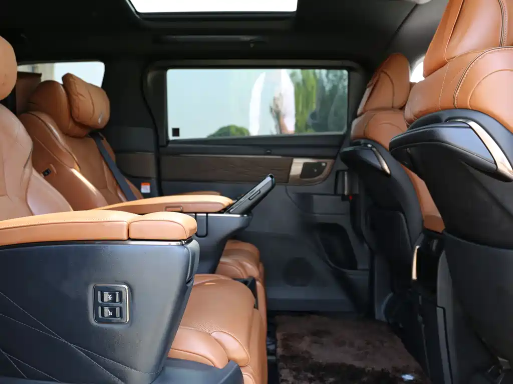 Alfa 2025 Dual Engine 2.5L Premium Gold Edition купить на сайте DeffCars