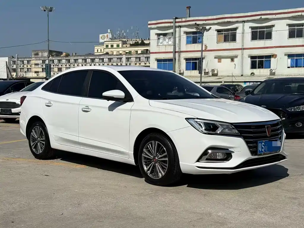 Roewe i5 2019 1.5L automatic 4G Internet Langham Edition купить на сайте DeffCars