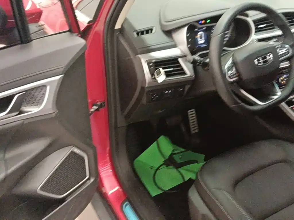 Emgrand GS 2019 1.4T CVT купить на сайте DeffCars