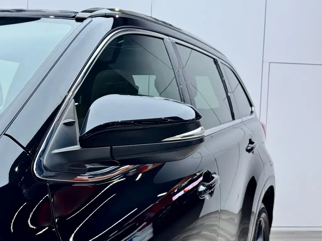 Highlander 2018 2.0T four-wheel drive knight version, 7 seats, National VI купить на сайте DeffCars