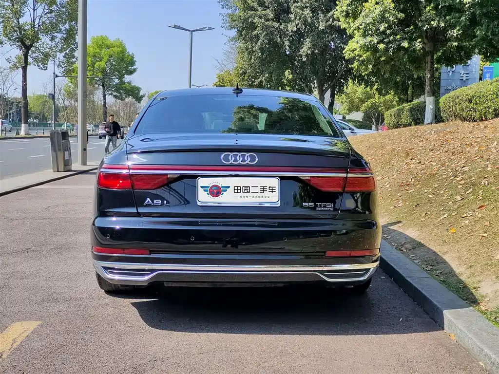 Audi A8 2018 A8L 55 TFSI quattro launch version elite model купить на сайте DeffCars