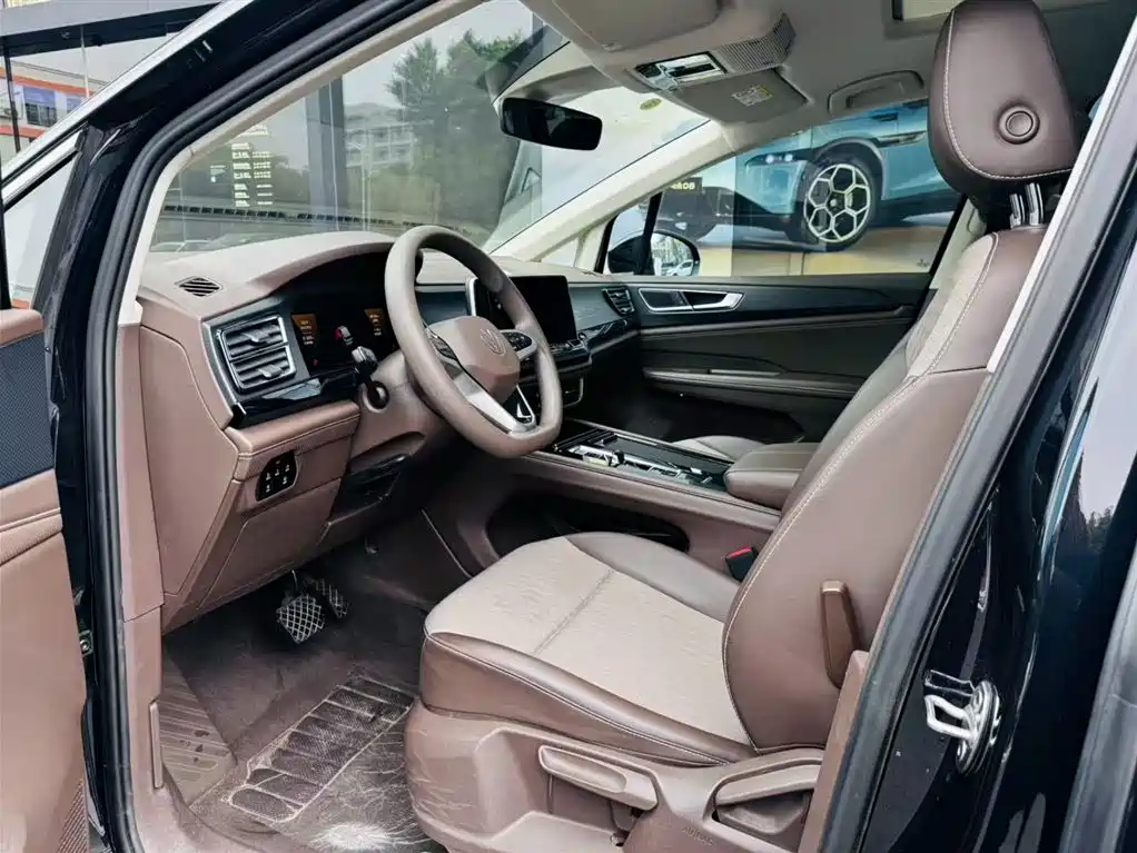 Weiran 2023 330TSI Business Edition купить на сайте DeffCars