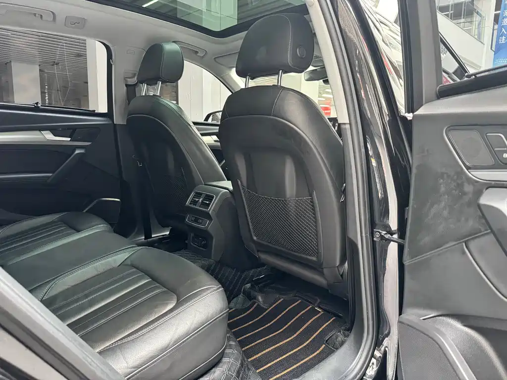 Audi Q5L 2020 facelift 40 TFSI enjoys fashionable style купить на сайте DeffCars