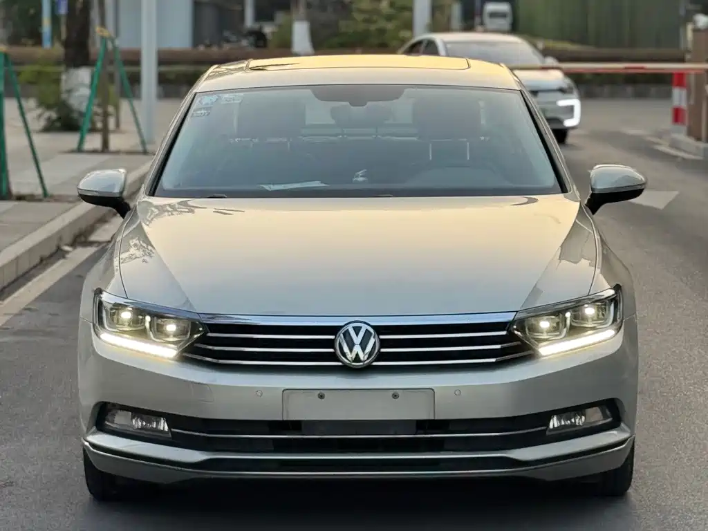 Magotan 2019 330TSI DSG luxury model National VI купить на сайте DeffCars