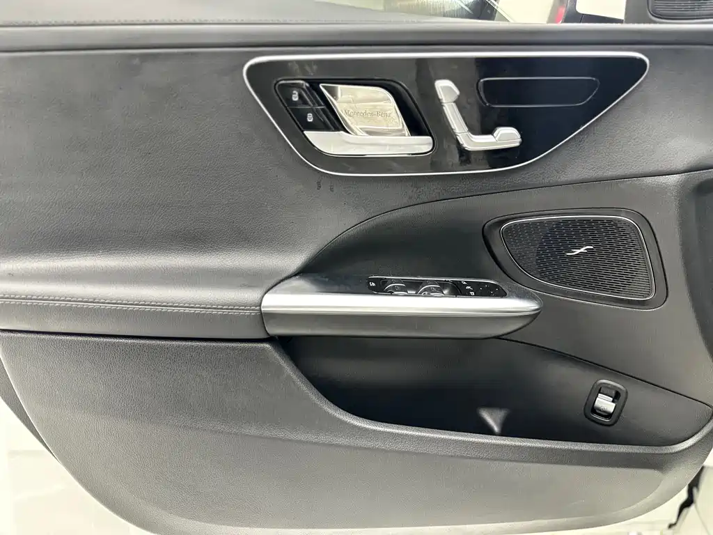 Mercedes-Benz C-Class 2025 facelift C 260 L sports version купить на сайте DeffCars