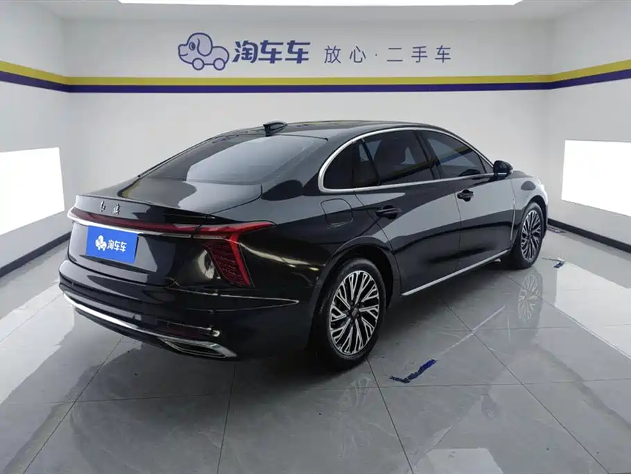 Hongqi H5 2023 2.0T Automatic Zhilianqichang Edition купить на сайте DeffCars