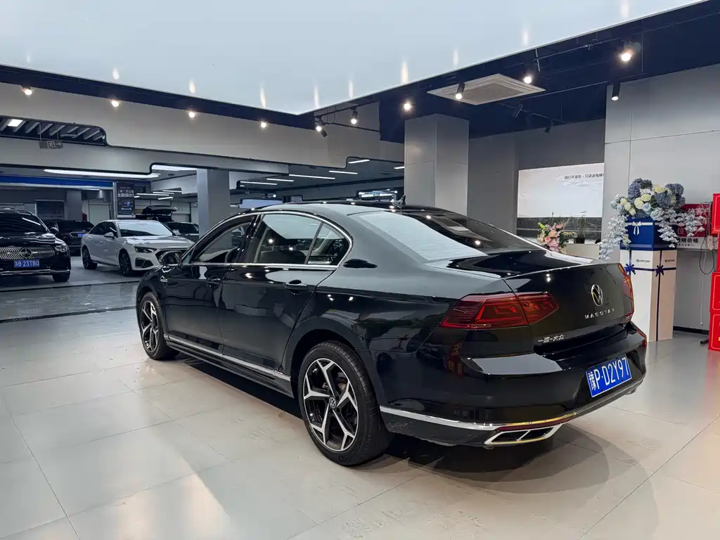 Magotan 2024 2 Million Volkswagen 330TSI DSG Luxury Edition купить на сайте DeffCars