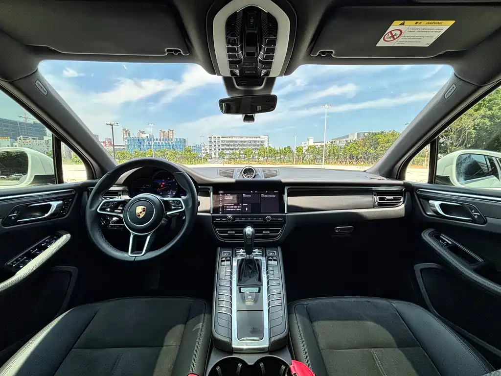 Macan 2021 Macan 2.0T купить на сайте DeffCars