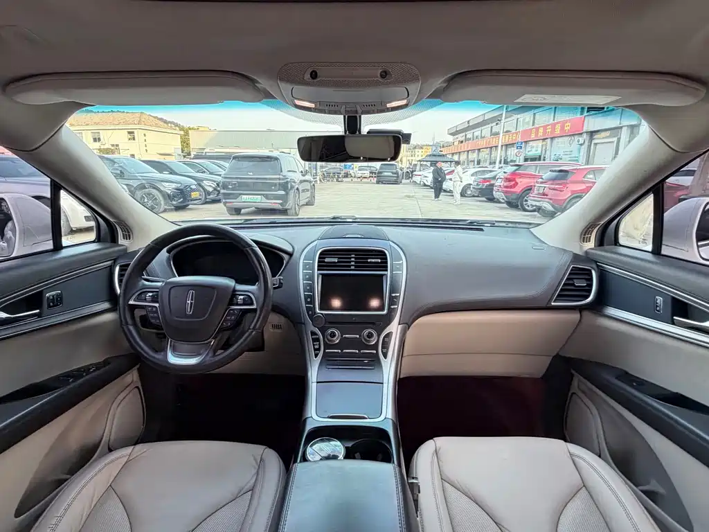 Voyager imported 2019 2.0T two-wheel drive exclusive version, National V купить на сайте DeffCars