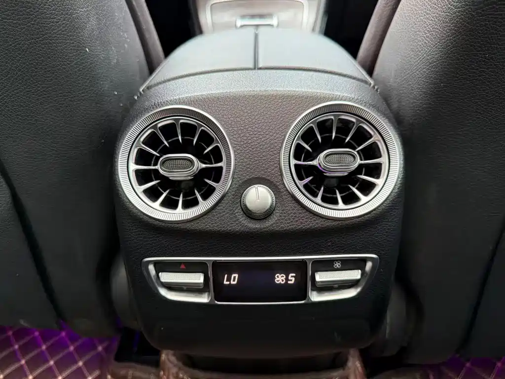 Mercedes-Benz GLC 2018 GLC 300 4MATIC luxury model купить на сайте DeffCars