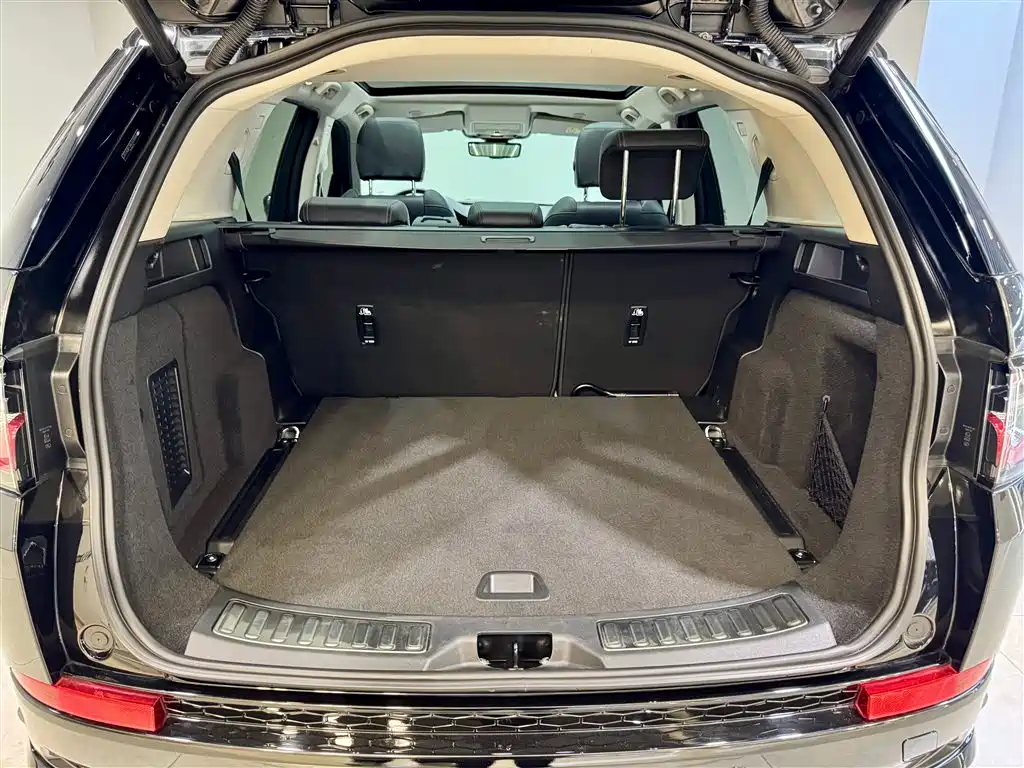 Discovery Sport 2024 Luxury Customized Edition купить на сайте DeffCars