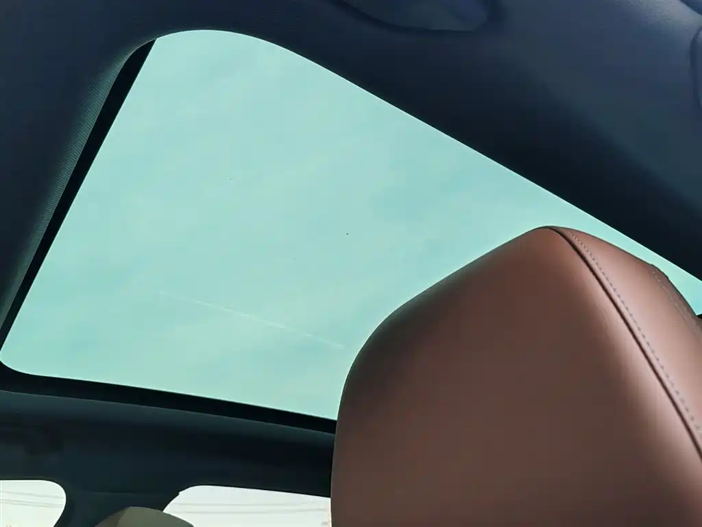 BMW 5 Series 2024 530Li Leading Luxury Package купить на сайте DeffCars