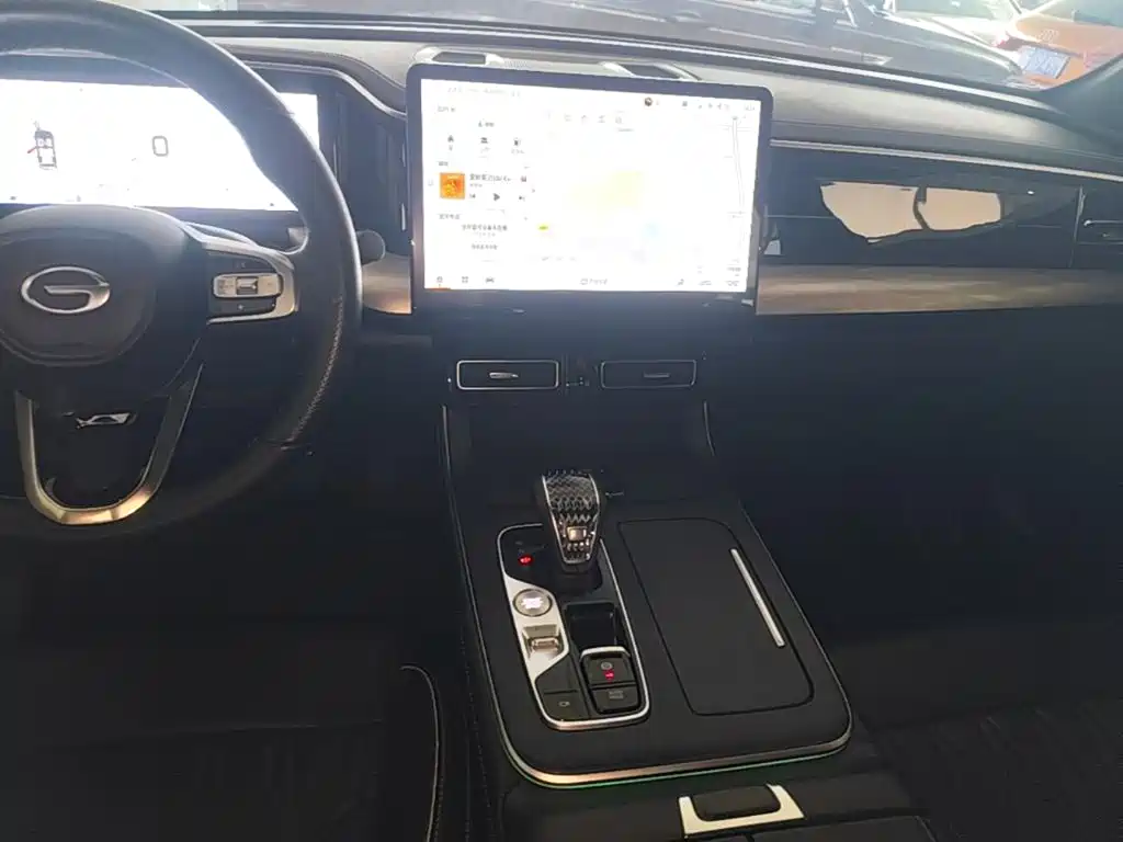 Trumpchi GS8 2022 Pilot Series 2.0TGDI 2WD Luxury Connected Edition (seven seats) купить на сайте DeffCars