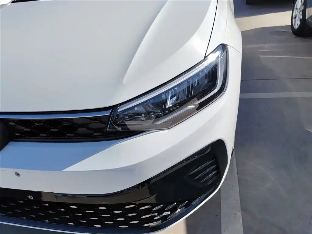 Lavida 2025 Xinrui 1.5L Outstanding Xinyi Edition купить на сайте DeffCars