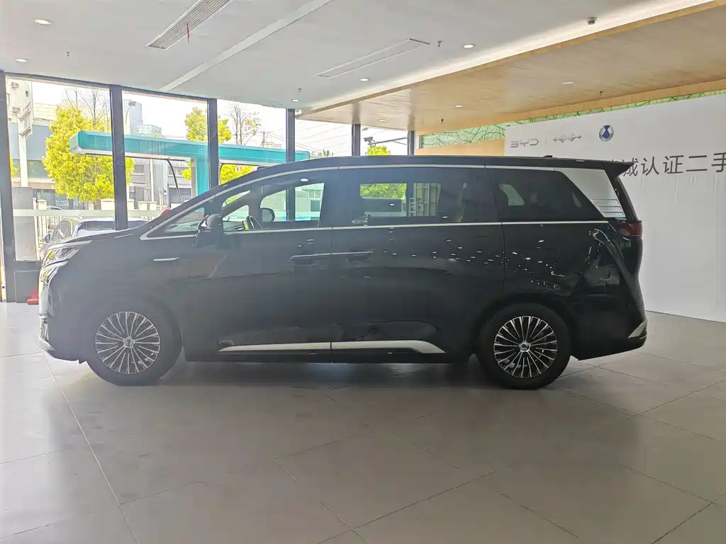Denza D9 2025 DM-i smart driving version 1020 four-wheel drive flagship model купить на сайте DeffCars