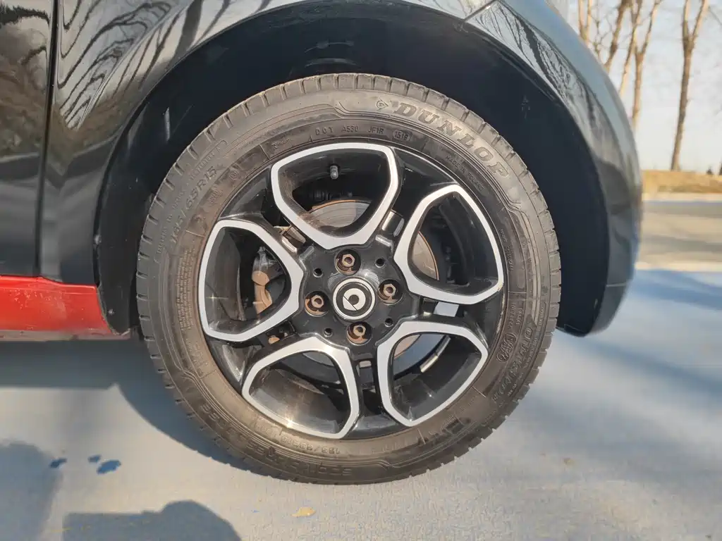 smart fortwo 2019 0.9T 66kW hard top engine version National VI купить на сайте DeffCars