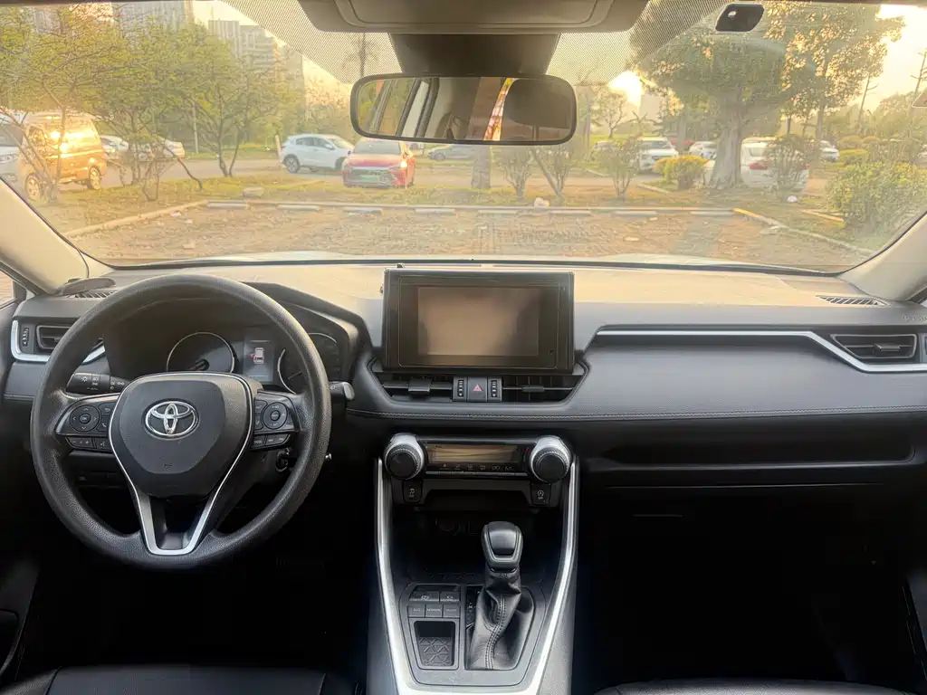 RAV4 Rongfang 2021 2.0L CVT two-wheel drive fashion version купить на сайте DeffCars
