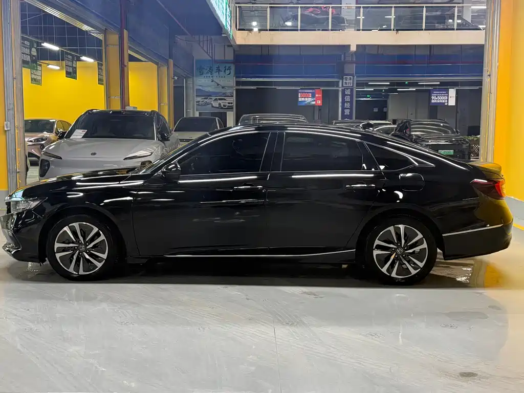 Accord 2022 Sharp Hybrid 2.0L Sharp Collar Edition купить на сайте DeffCars