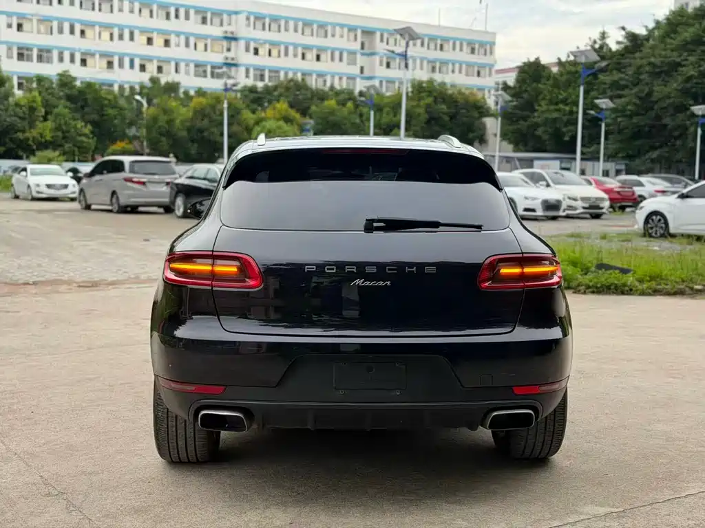 Macan 2016 Macan 2.0T купить на сайте DeffCars