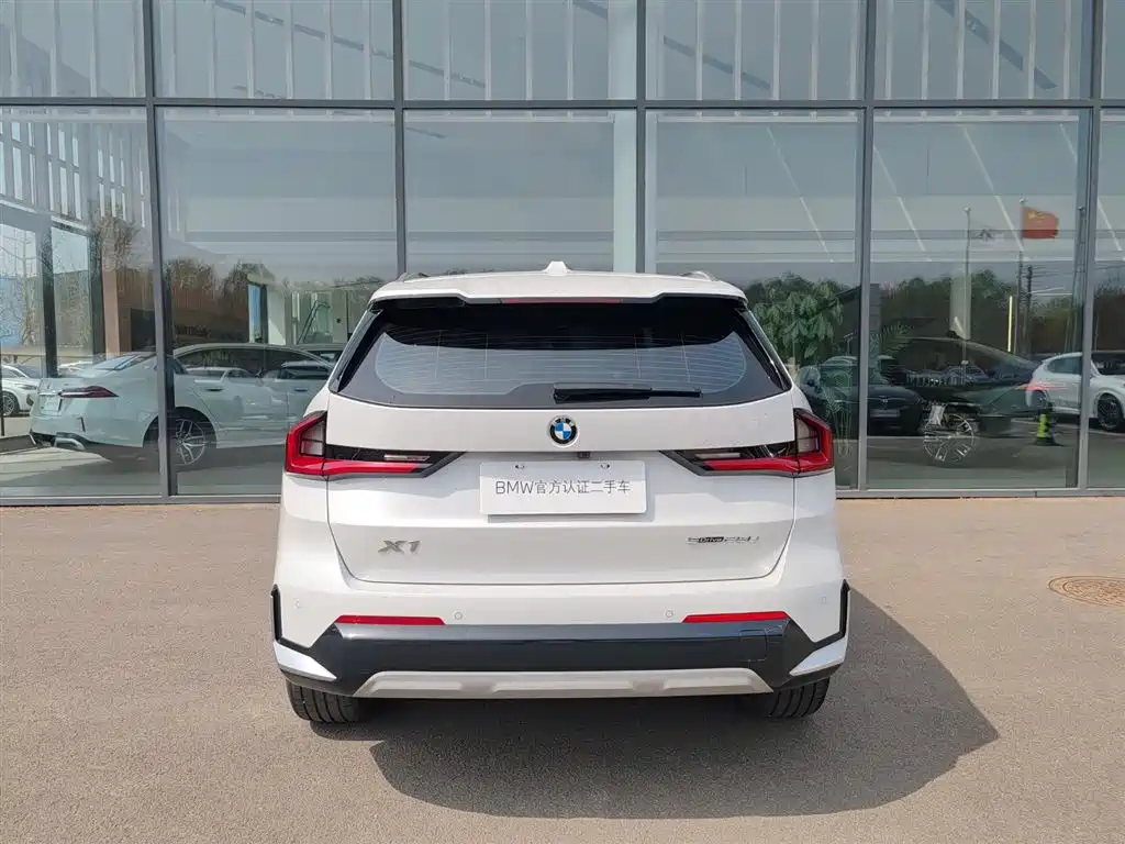 BMW X1 2025 sDrive25Li X Design Package купить на сайте DeffCars