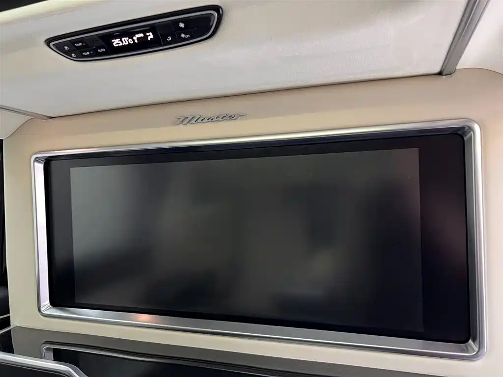 Trumpchi M8 2023 facelift Master Series 390T four-seat Royal Edition купить на сайте DeffCars