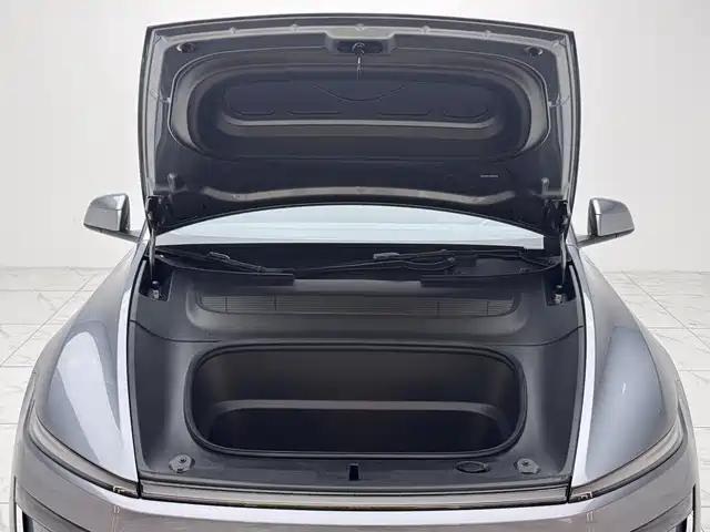 Model Y 2025 rear-wheel drive version купить на сайте DeffCars