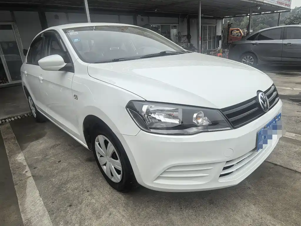 Jetta 2015 Premium Edition 1.6L Manual Fashion Model купить на сайте DeffCars