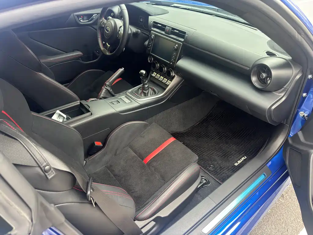 Subaru BRZ 2022 2.4L manual version купить на сайте DeffCars