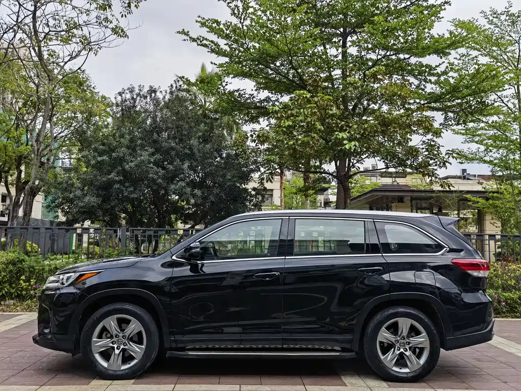 Highlander 2018 2.0T four-wheel drive luxury version, 7 seats, National VI купить на сайте DeffCars