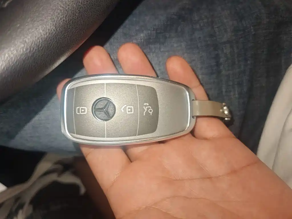 Mercedes-Benz GLB 2023 GLB 220 Dynamic купить на сайте DeffCars