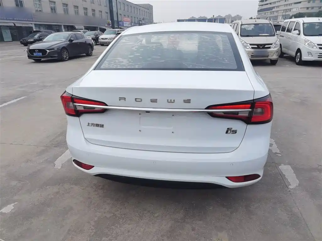 Roewe i5 2019 1.5L automatic 4G Internet Langham Edition купить на сайте DeffCars