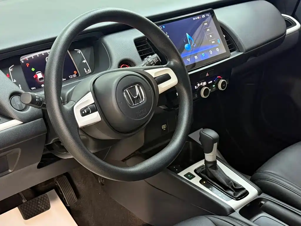 Fit 2021 1.5L CVT Fashion Edition купить на сайте DeffCars