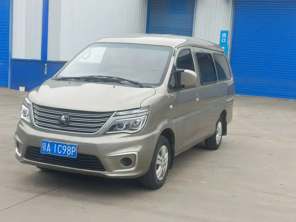 Lingzhi 2022 M5 1.6L practical 5-seater купить на сайте DeffCars