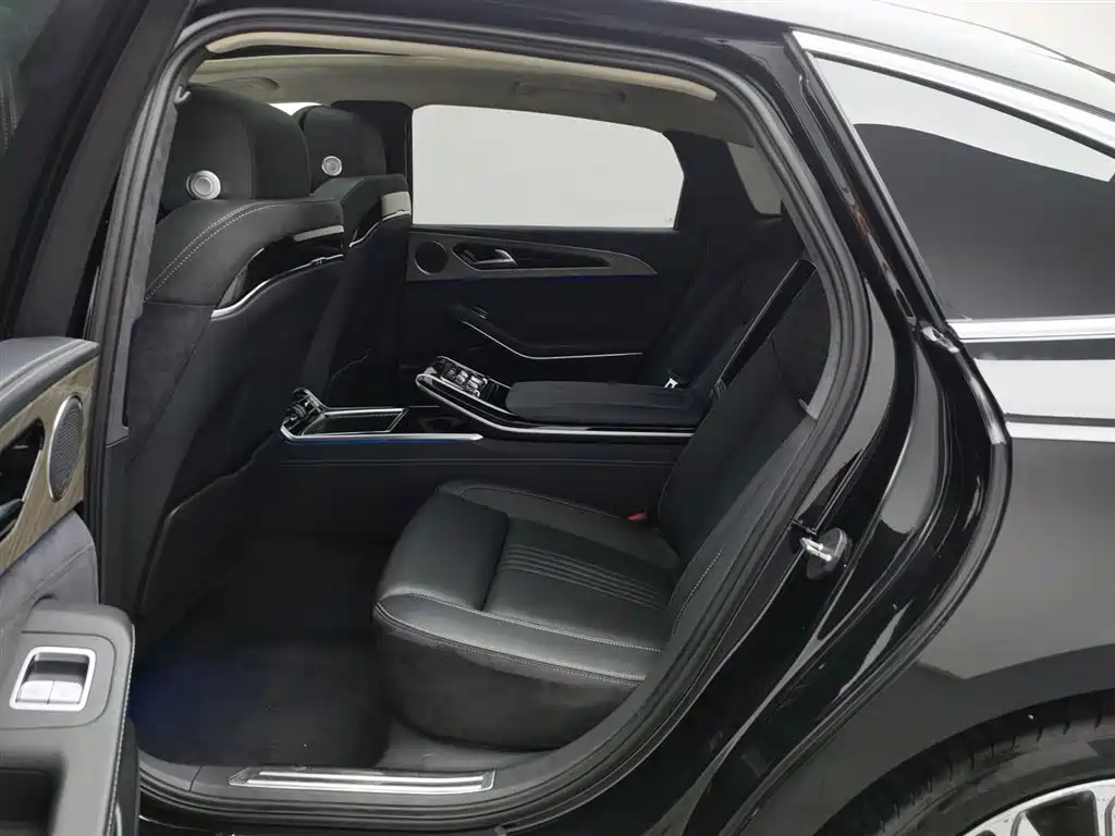 Hongqi H9 2020 3.0T Zhilian Qiling four-seater version купить на сайте DeffCars