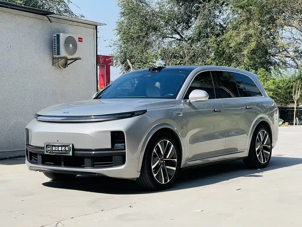 Ideal L8 2024款 Ultra купить на сайте DeffCars