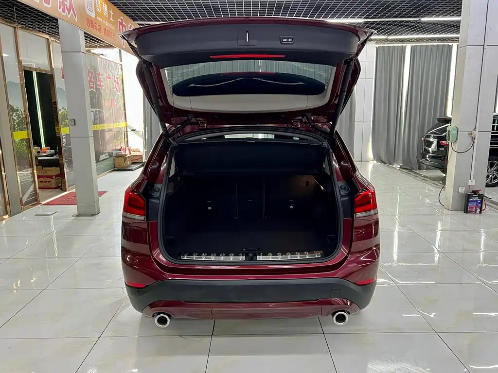 BMW X1 2020 sDrive25Li Leading Model купить на сайте DeffCars