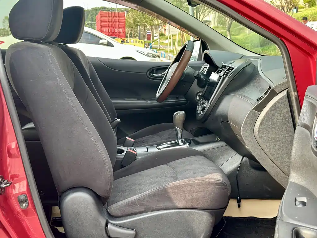 Tiida 2011 1.6L CVT luxury model купить на сайте DeffCars