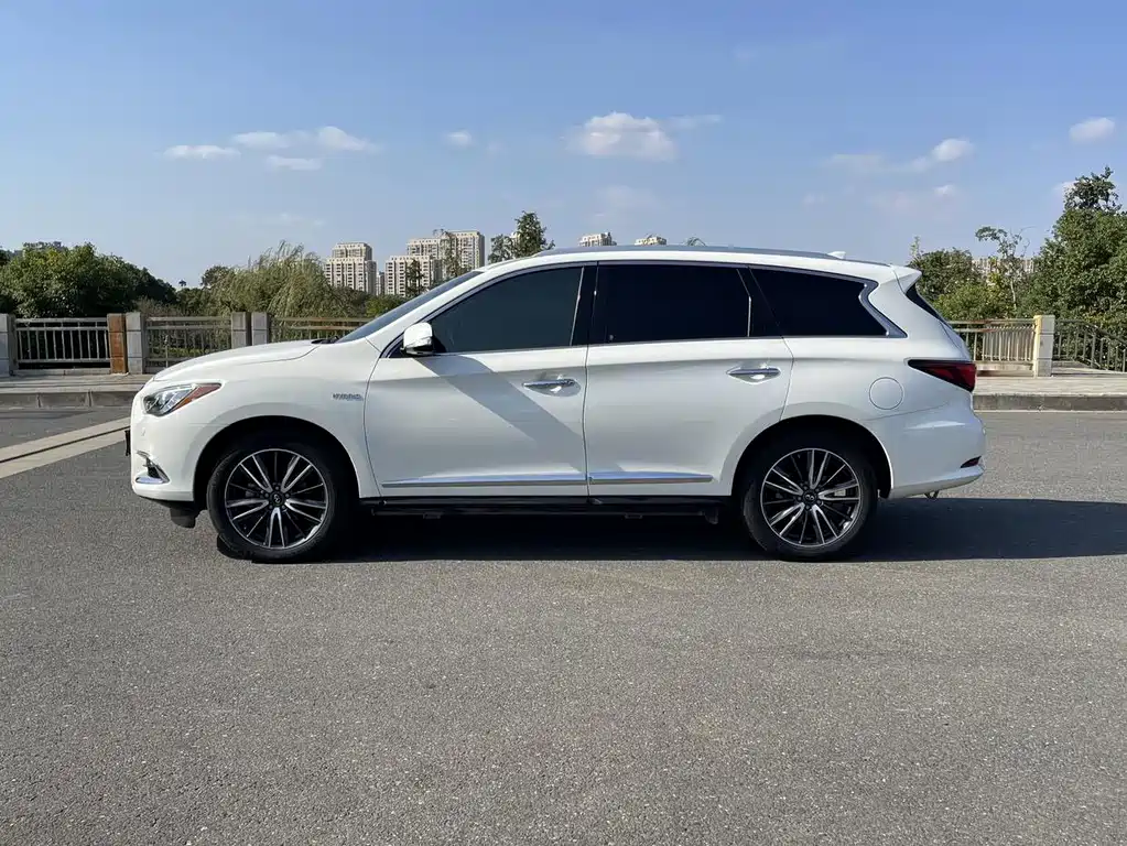 Infiniti QX60 Imported 2016 2.5 S/C Hybrid Two-wheel drive Excellent Edition National V купить на сайте DeffCars
