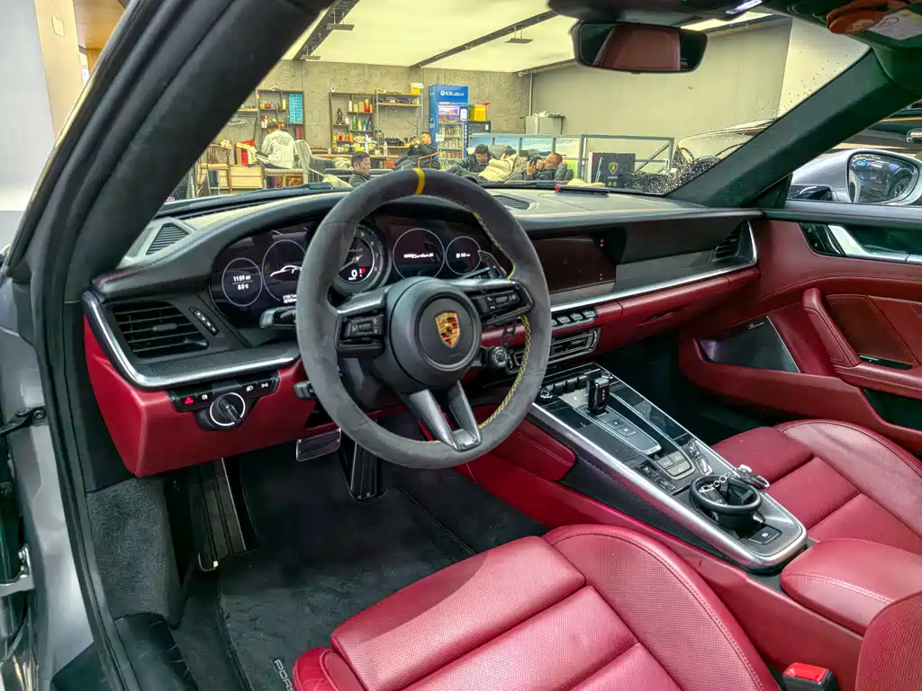 Porsche 911 2022 Turbo S 3.7T купить на сайте DeffCars