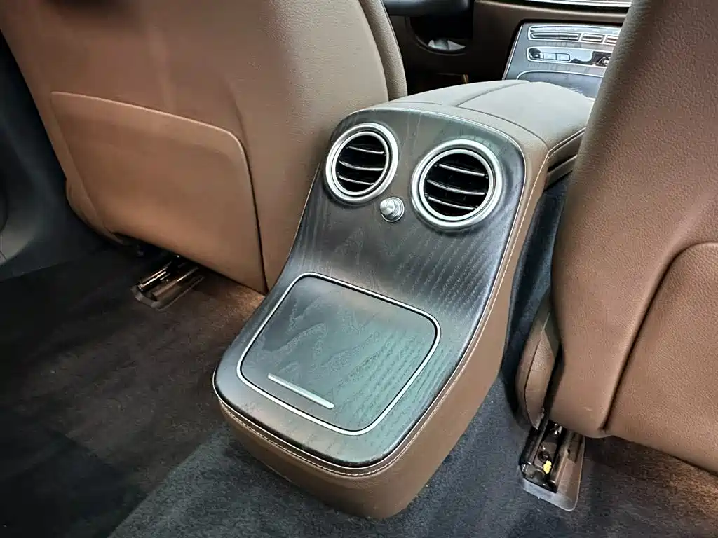 Mercedes-Benz E-Class 2023 facelift E 300 L sports luxury model купить на сайте DeffCars