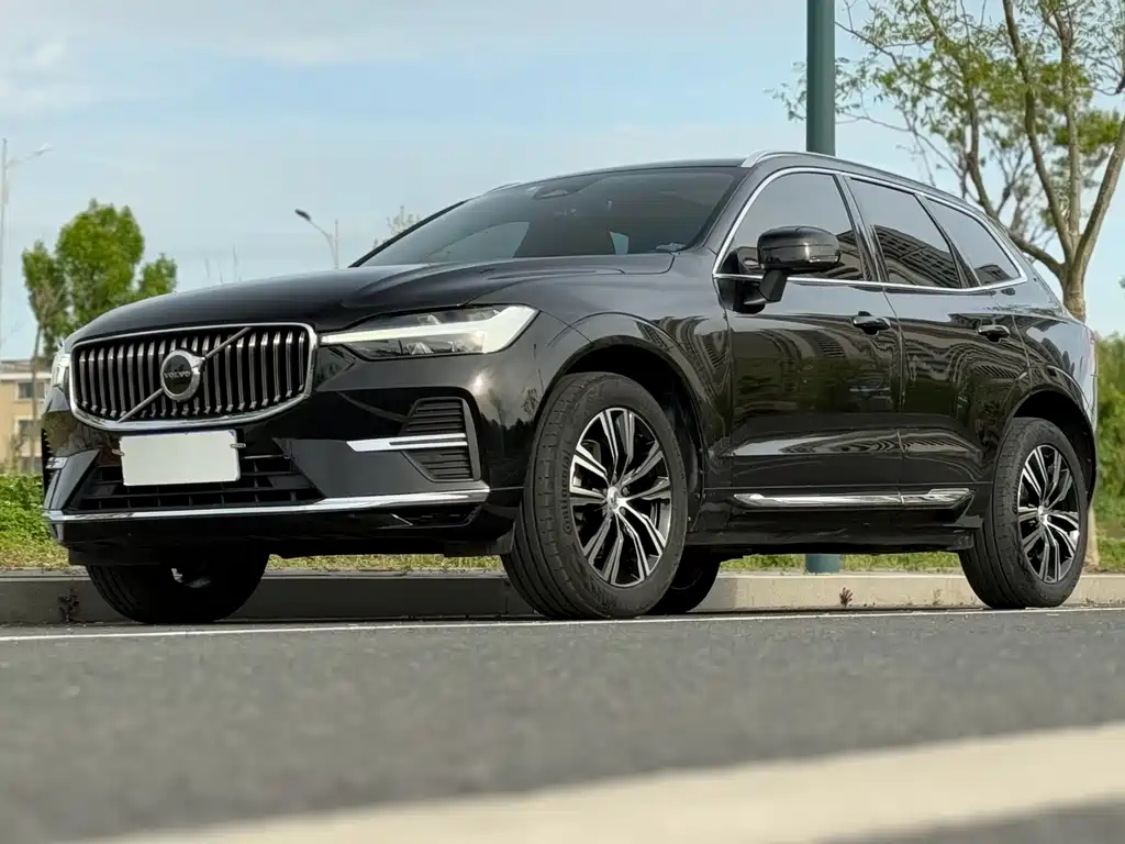 Volvo XC60 2022 B5 four-wheel drive Zhiyuan Deluxe Edition купить на сайте DeffCars
