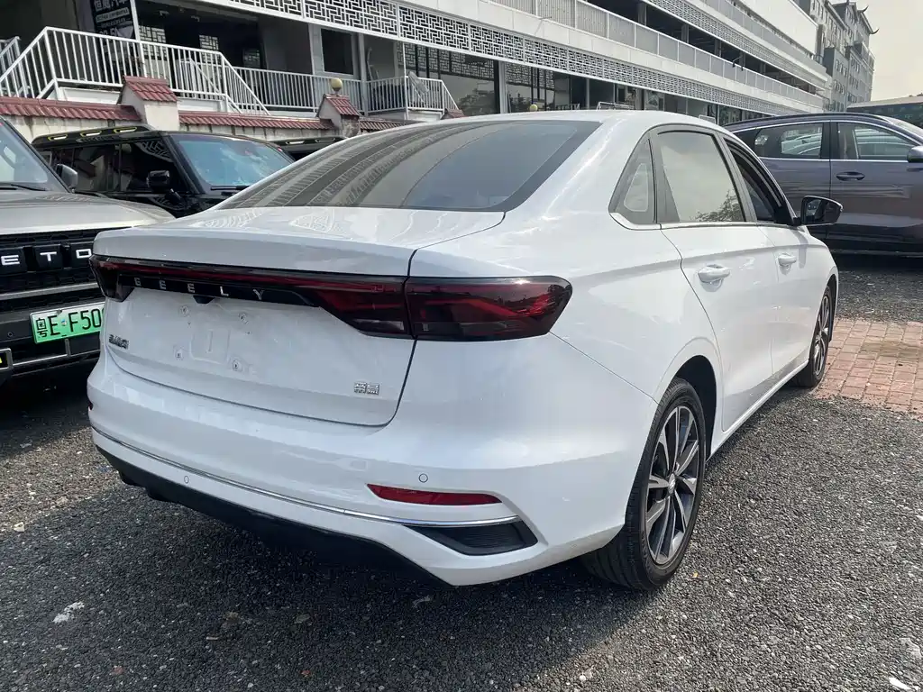 Emgrand 2025 4th generation 1.5L CVT flagship model купить на сайте DeffCars