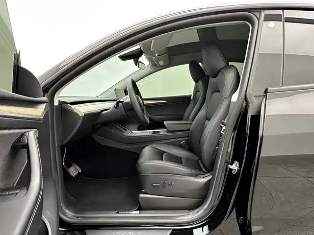 Model Y 2022款 改款 后轮驱动版 купить на сайте DeffCars