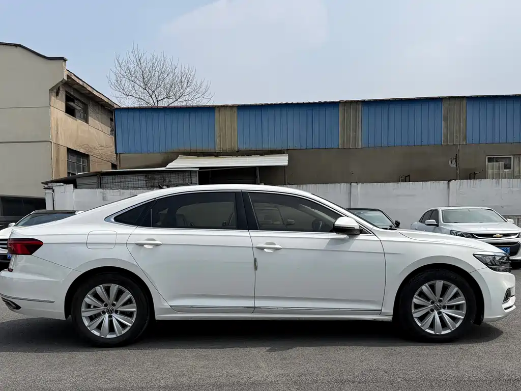 Passat 2020 330TSI Elite Edition National VI купить на сайте DeffCars